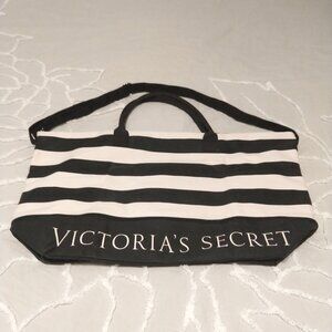 Victoria Secret Weekend/Duffle Bag